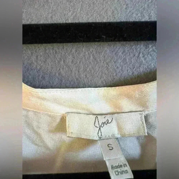 Joie silks sleeveless white top floral Print Size Small - Picture 4 of 6